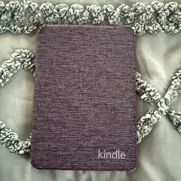 Kindle E-Reader - Blue - Picture 5 of 5